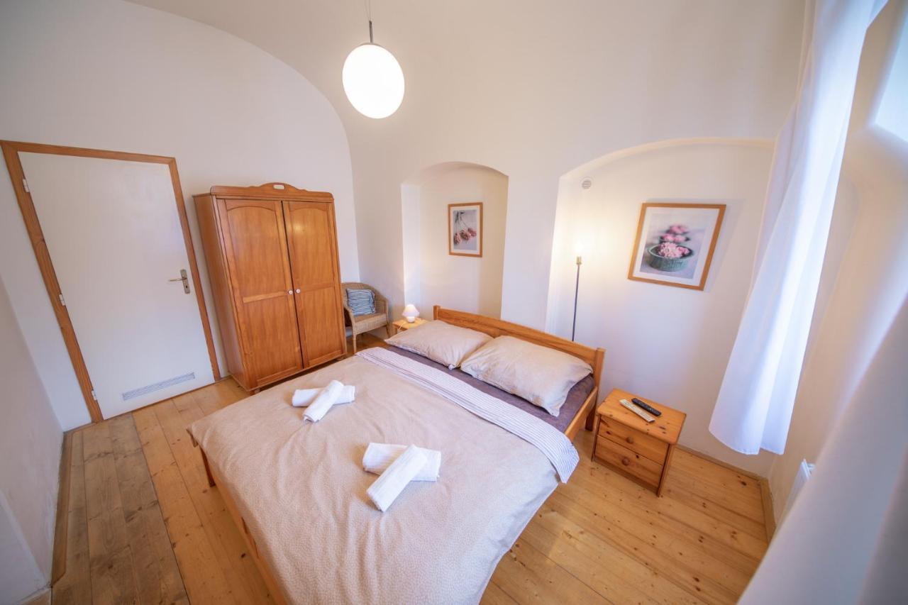 Apartment Ve Mlyne Teplice nad Metují Екстериор снимка