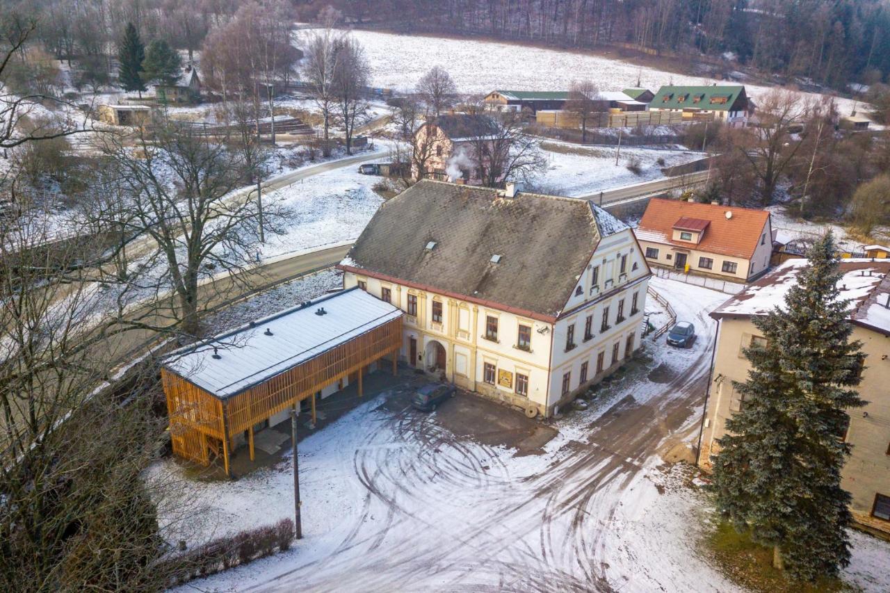 Apartment Ve Mlyne Teplice nad Metují Екстериор снимка