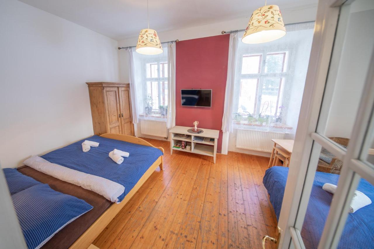 Apartment Ve Mlyne Teplice nad Metují Екстериор снимка