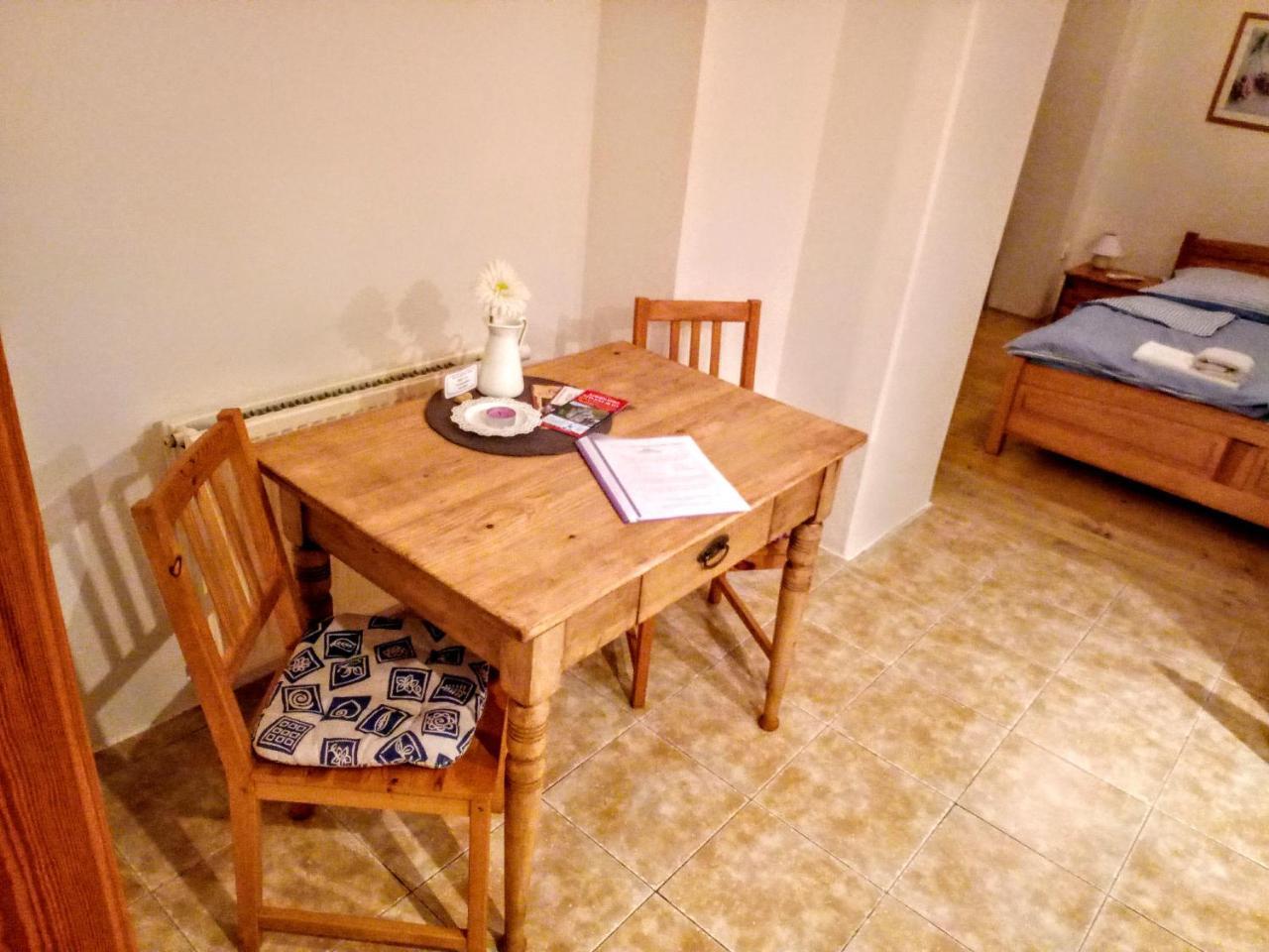 Apartment Ve Mlyne Teplice nad Metují Екстериор снимка